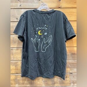 Let That Sh✨t Go Wholesome Culture Graphic Short Sleeve Tee Shirt Size Large